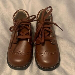 Footmates Cole brown high dress boots ankle size 6 brown classic old fashioned